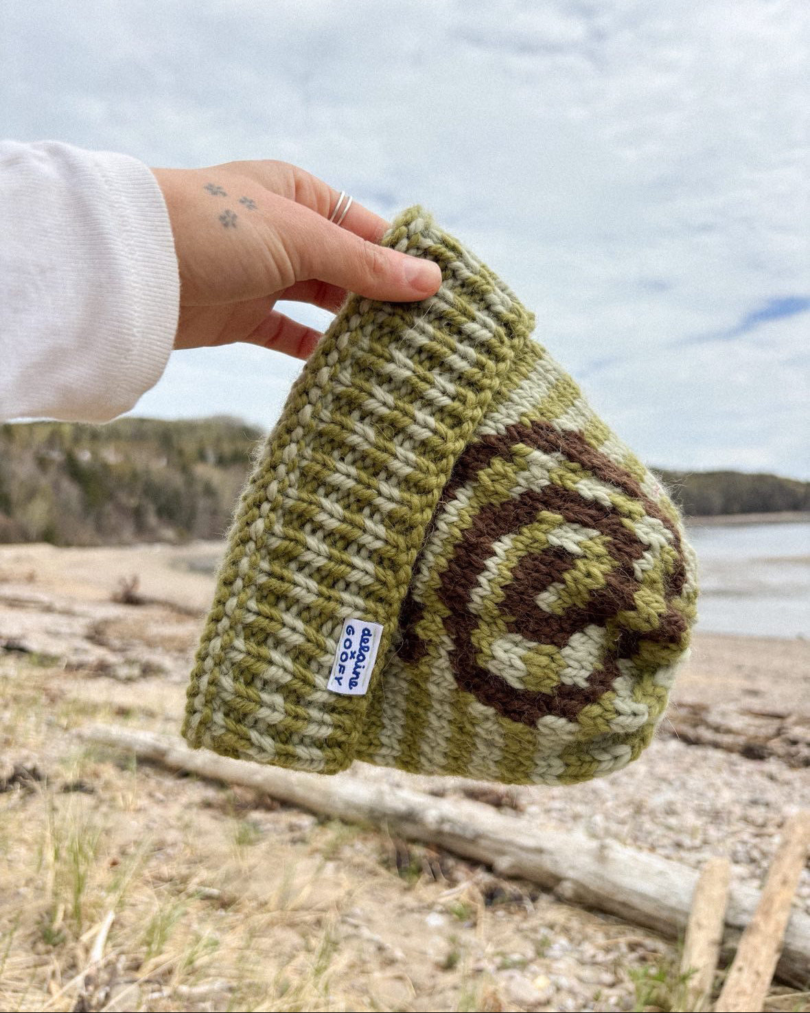Delaine x Goofy - Brown Spiral on Green Stripes