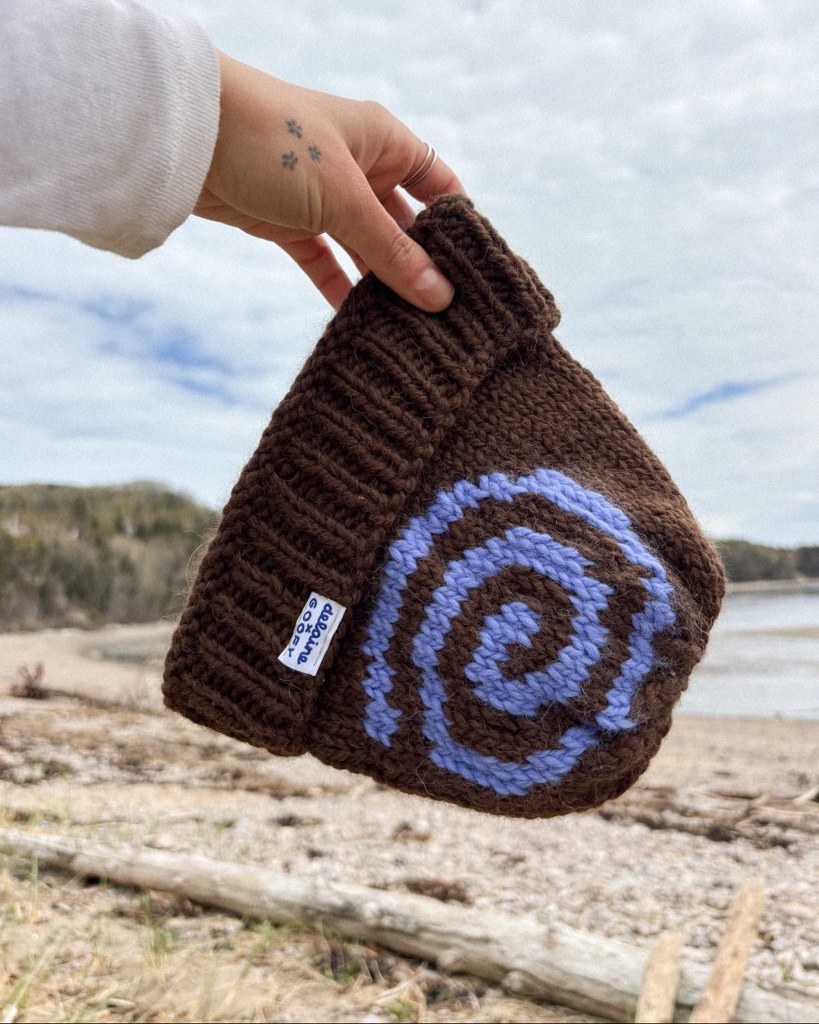 Delaine x Goofy - Periwinkle on Brown Spiral